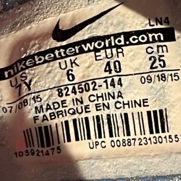 EXCLUSIVE Nike Lebron 13 Christmas 2015 Edition GS Size 7Y 824502 144 SHIPS ASAP - Picture 8 of 8